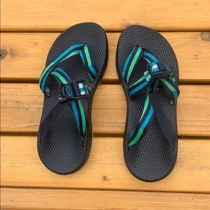 Women’s Chaco size 8